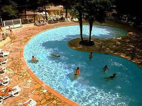 Belambra Clubs Residence Grasse - Les Jasmins Екстериор снимка